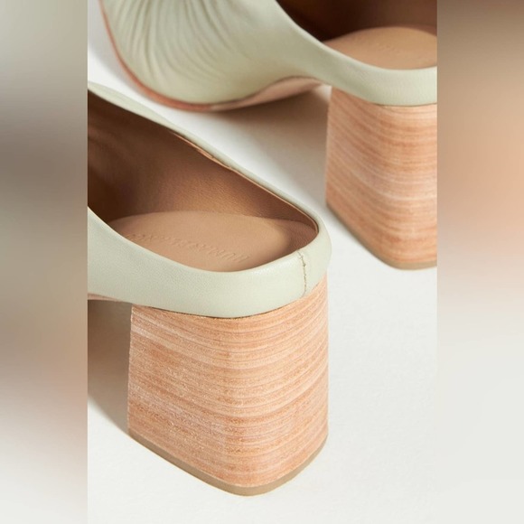 Lovely Huma Blanco mules, organic shaped elegance - Picture 3 of 10